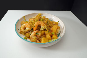 Spitzkohl-Kartoffel-Curry  mit Garnelen